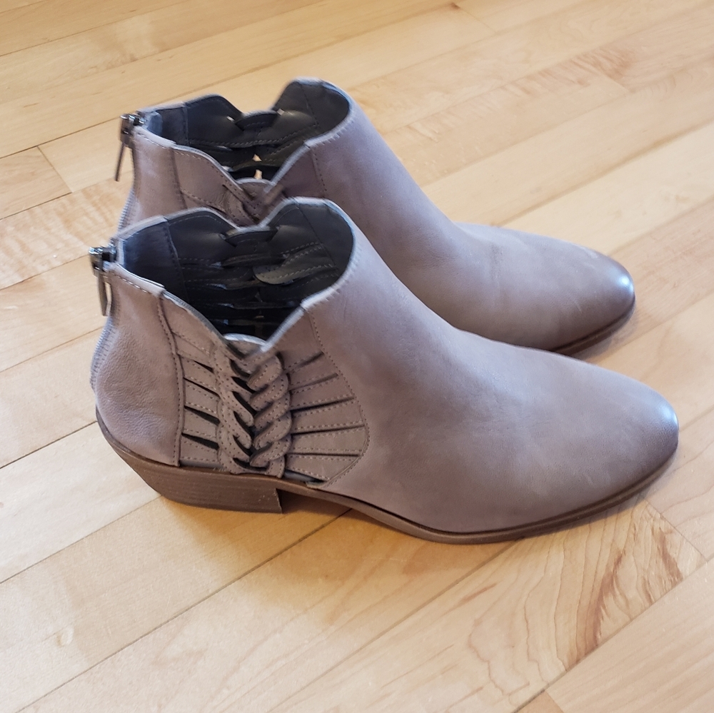 Vince Camuto boots